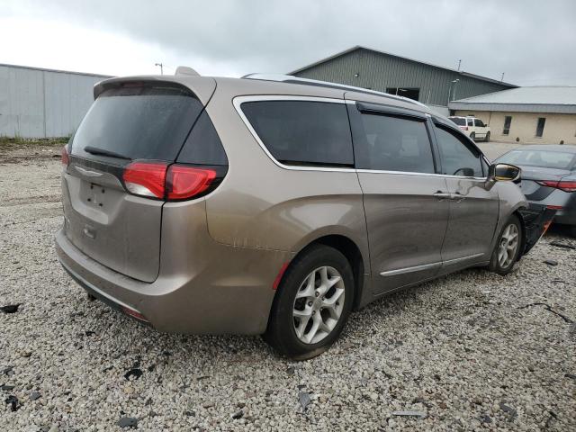 Photo 3 from auction – 2017 CHRYSLER PACIFICA T with VIN 2C4RC1EGXHR656072