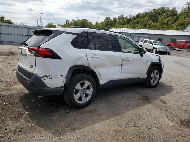 Photo 3 from auction – 2019 TOYOTA RAV4 XLE with VIN JTMP1RFV7KD028005