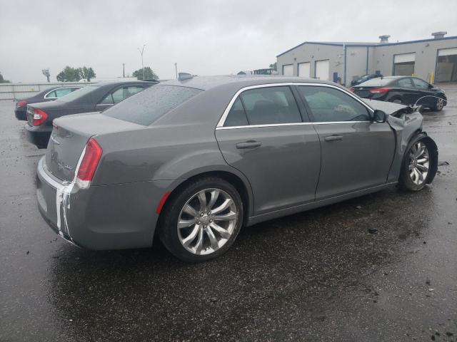 Photo 3 from auction – 2019 CHRYSLER 300 TOURIN with VIN 2C3CCAAG1KH517090