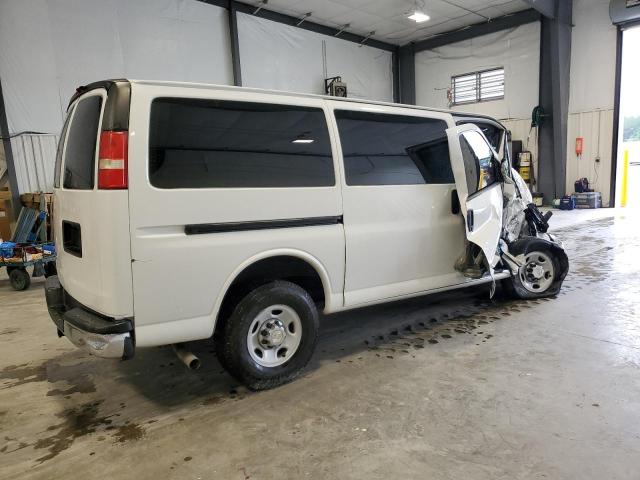 Photo 3 from auction – 2012 CHEVROLET EXPRESS G2 with VIN 1GCWGFCA1C1199068