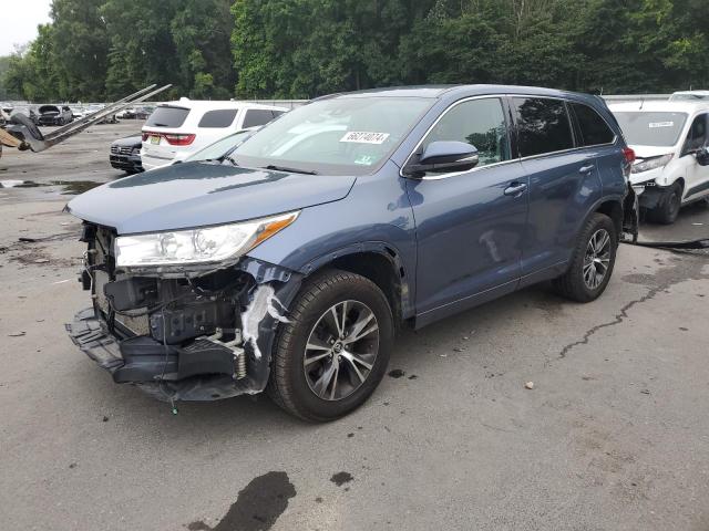 TOYOTA HIGHLANDER 2018 with VIN 5TDBZRFH0JS908818 - Photo from auction