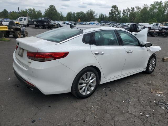 Photo 3 from auction – 2016 KIA OPTIMA EX with VIN 5XXGU4L33GG120173