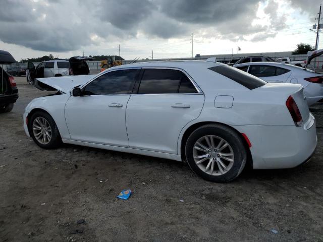 Photo 2 from auction – 2017 CHRYSLER 300 LIMITE with VIN 2C3CCAAG8HH552654