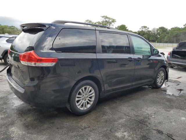 Photo 3 from auction – 2014 TOYOTA SIENNA XLE with VIN 5TDYK3DC2ES493347