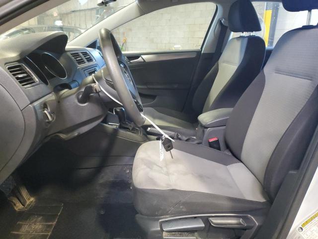Photo 7 from auction – 2017 VOLKSWAGEN JETTA S with VIN 3VW2B7AJ8HM414037