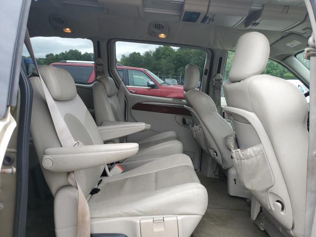 Photo 11 from auction – 2005 CHRYSLER TOWN & COU with VIN 2C8GP64L45R598350