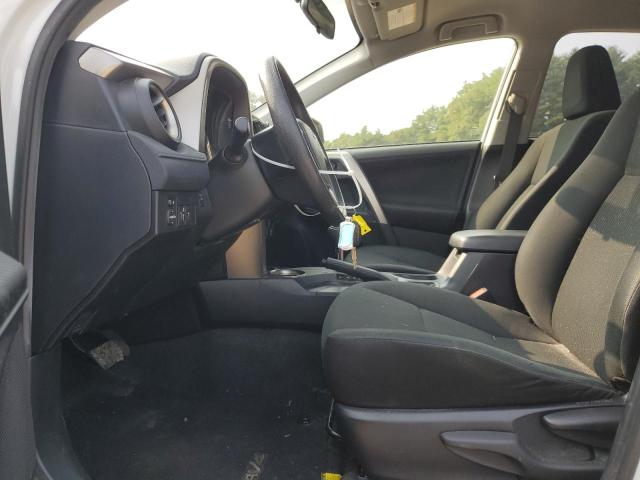 Photo 7 from auction – 2015 TOYOTA RAV4 LE with VIN JTMBFREV6FJ050856