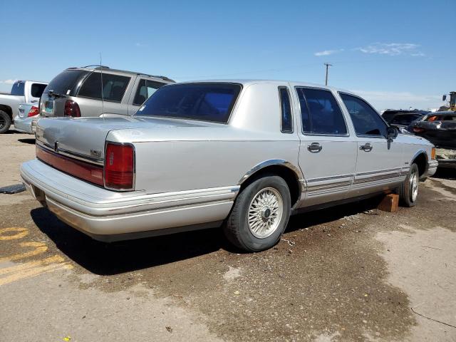 Photo 3 from auction – 1992 LINCOLN TOWN CAR E with VIN 1LNLM81W9NY703247