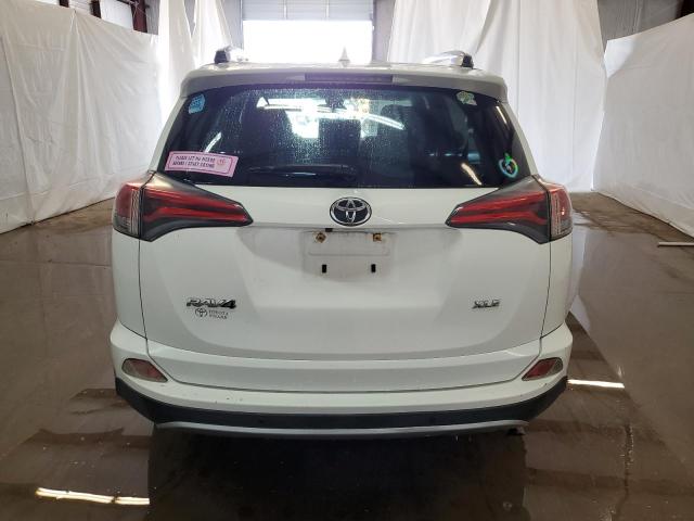 Photo 6 from auction – 2017 TOYOTA RAV4 XLE with VIN JTMWFREV8HD095039