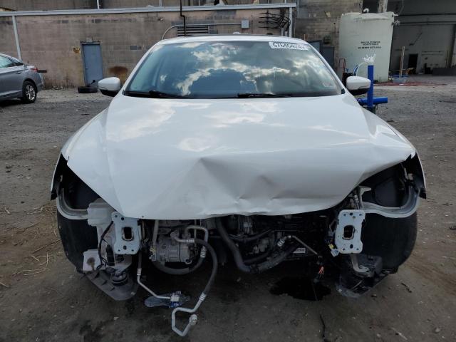 Photo 5 from auction – 2014 VOLKSWAGEN PASSAT SE with VIN 1VWBP7A34EC005226