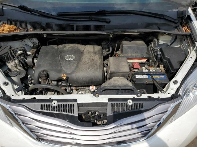 Photo 12 from auction – 2017 TOYOTA SIENNA XLE with VIN 5TDDZ3DC9HS169522