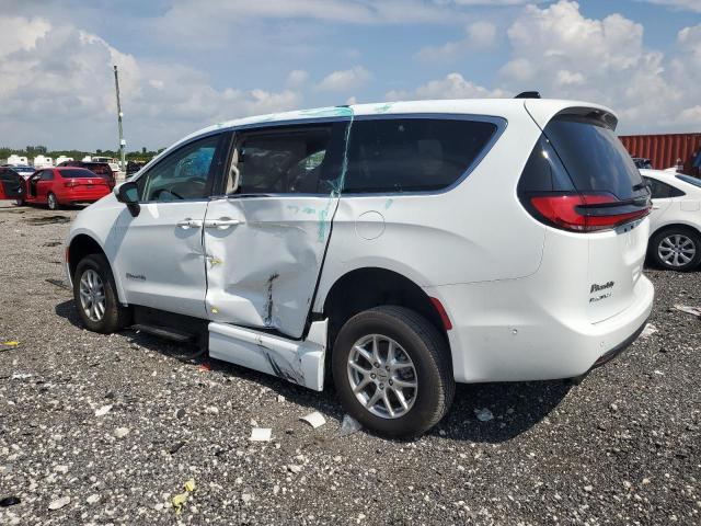 Photo 2 from auction – 2023 CHRYSLER PACIFICA T with VIN 2C4RC1BGXPR582588