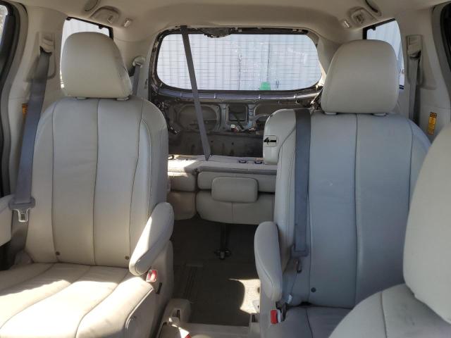 Photo 10 from auction – 2014 TOYOTA SIENNA XLE with VIN 5TDYK3DC1ES458797