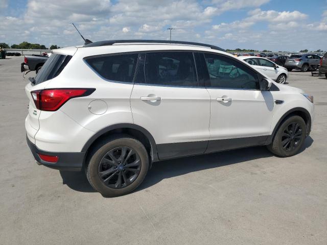 Photo 3 from auction – 2019 FORD ESCAPE SEL with VIN 1FMCU0HD7KUA78923