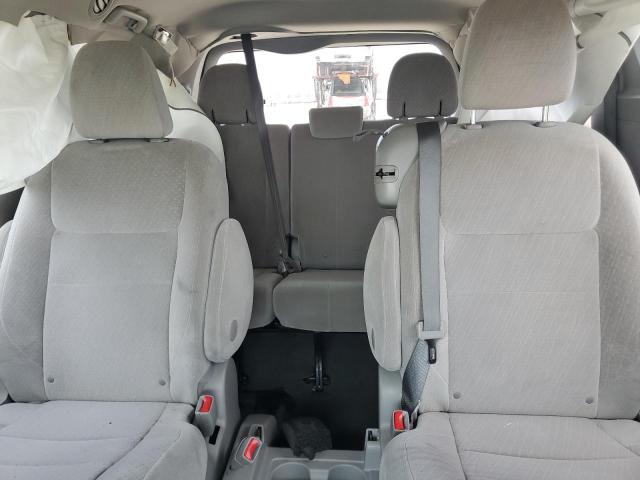 Photo 10 from auction – 2016 TOYOTA SIENNA LE with VIN 5TDKK3DC0GS710211