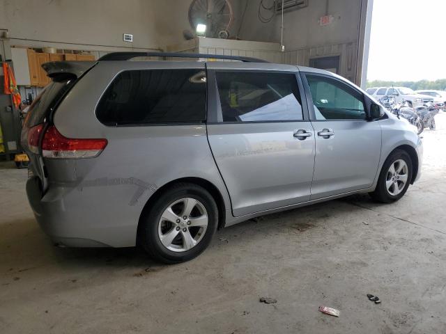 Photo 3 from auction – 2014 TOYOTA SIENNA LE with VIN 5TDKK3DCXES526066
