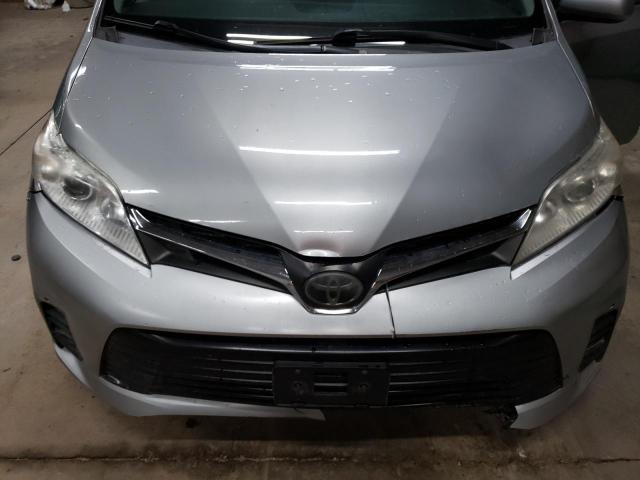 Photo 12 from auction – 2018 TOYOTA SIENNA LE with VIN 5TDJZ3DC2JS197865