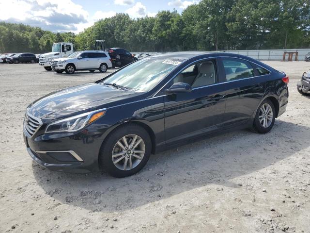 HYUNDAI SONATA SE 2017 with VIN 5NPE24AF3HH552844 - Photo from auction