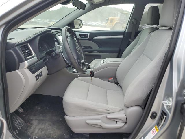 Photo 7 from auction – 2018 TOYOTA HIGHLANDER with VIN 5TDBZRFH1JS913185