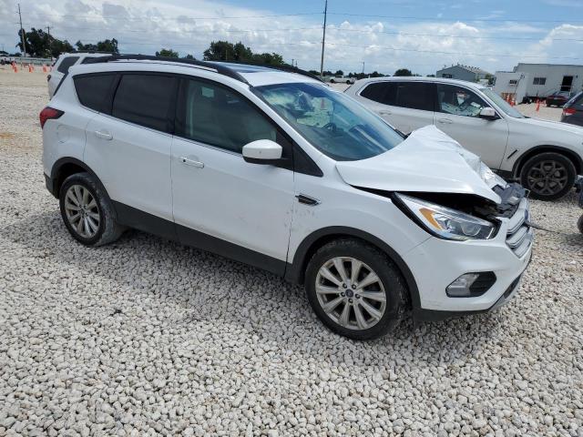 Photo 4 from auction – 2019 FORD ESCAPE SEL with VIN 1FMCU0HD9KUA65722