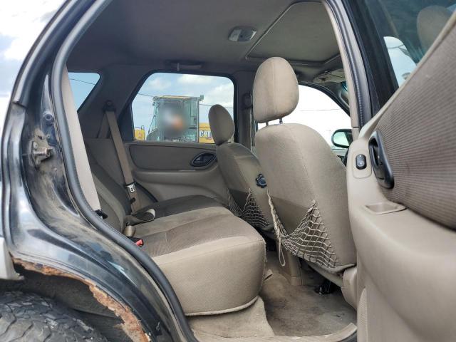 Photo 10 from auction – 2002 FORD ESCAPE XLT with VIN 1FMYU041X2KA71235