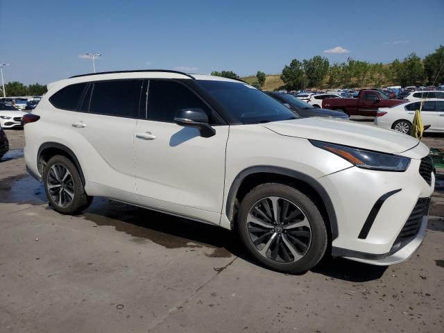 Photo 4 from auction – 2021 TOYOTA HIGHLANDER with VIN 5TDJZRBH2MS106485