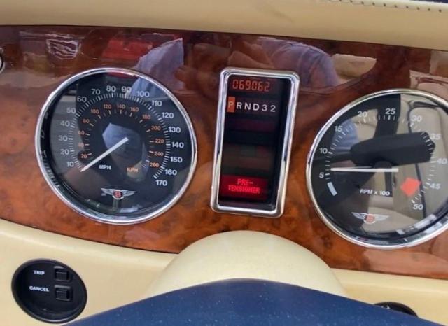 Photo 8 from auction – 2002 BENTLEY AZURE with VIN SCBZK22E62CX01085