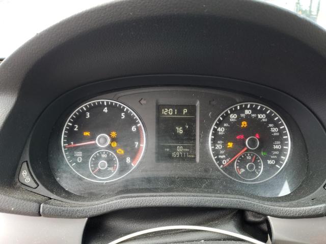 Photo 9 from auction – 2014 VOLKSWAGEN PASSAT S with VIN 1VWAT7A30EC104665