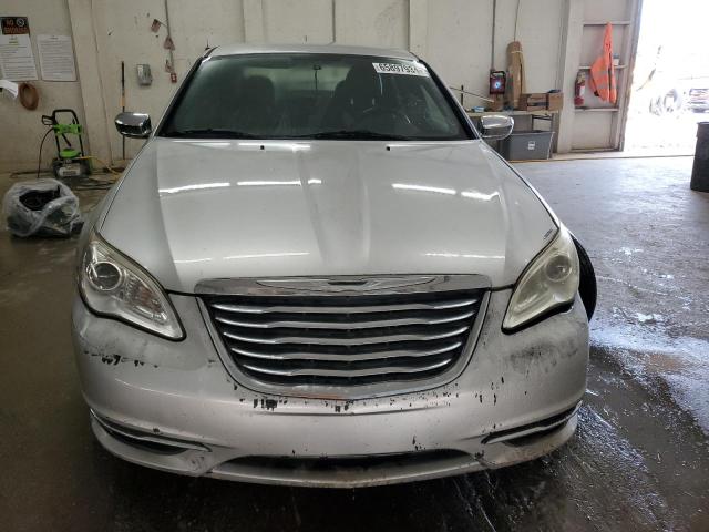 Photo 5 from auction – 2012 CHRYSLER 200 LIMITE with VIN 1C3CCBCB2CN139619
