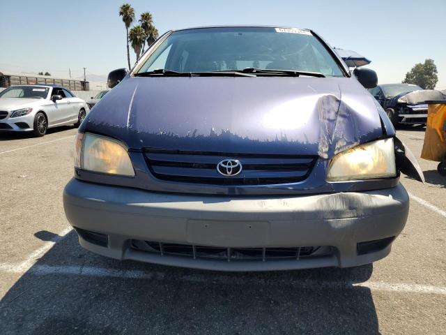 Photo 5 from auction – 2002 TOYOTA SIENNA CE with VIN 4T3ZF19C82U472342