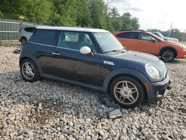 Photo 4 from auction – 2007 MINI COOPER S with VIN WMWMF73557TL87439