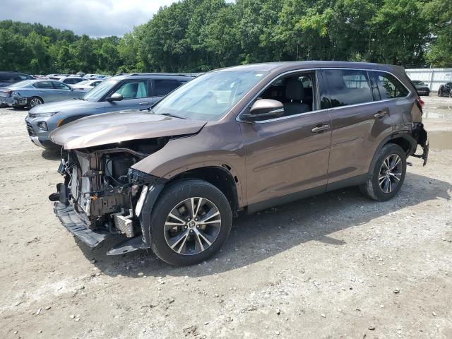 TOYOTA HIGHLANDER 2019 with VIN 5TDBZRFH8KS952843 - Photo from auction