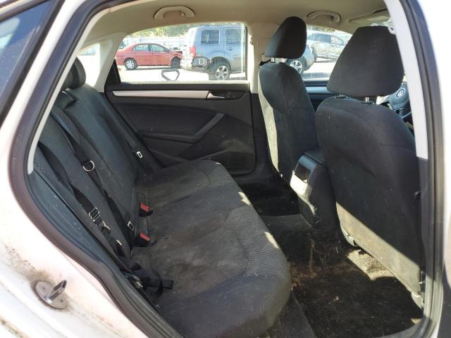 Photo 10 from auction – 2014 VOLKSWAGEN PASSAT S with VIN 1VWAP7A39EC005380