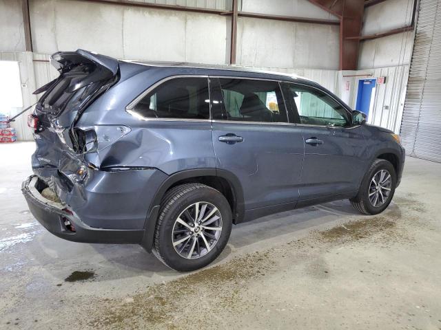 Foto 3 de la subasta – 2018 TOYOTA HIGHLANDER con VIN 5TDJZRFH2JS837603