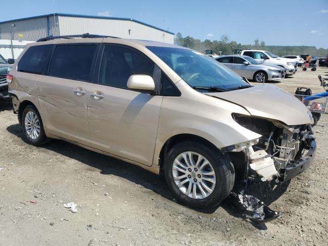 Photo 4 from auction – 2012 TOYOTA SIENNA XLE with VIN 5TDYK3DC0CS180052