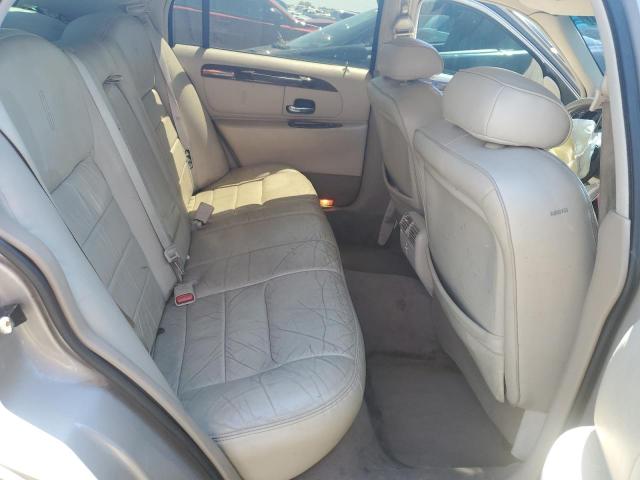 Photo 10 from auction – 1999 LINCOLN TOWN CAR E with VIN 1LNHM81W0XY677145
