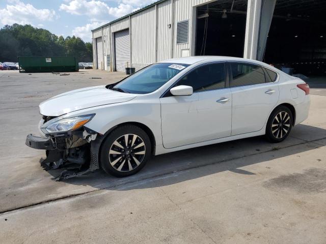 NISSAN ALTIMA 2.5 2018 with VIN 1N4AL3AP3JC211109 - Photo from auction