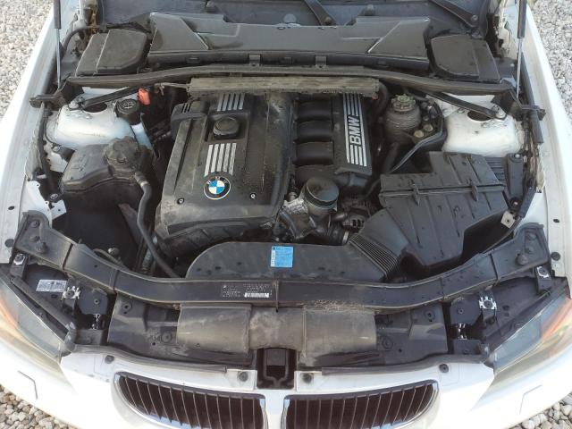 Photo 11 from auction – 2007 BMW 328 XI with VIN WBAVC93597KX56902