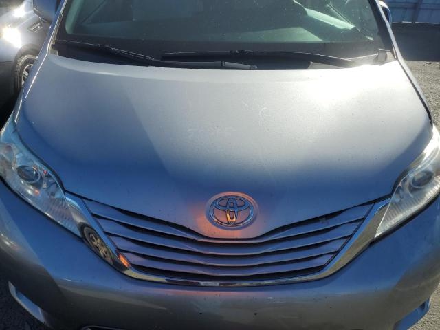 Photo 11 from auction – 2017 TOYOTA SIENNA LE with VIN 5TDJZ3DC1HS152667