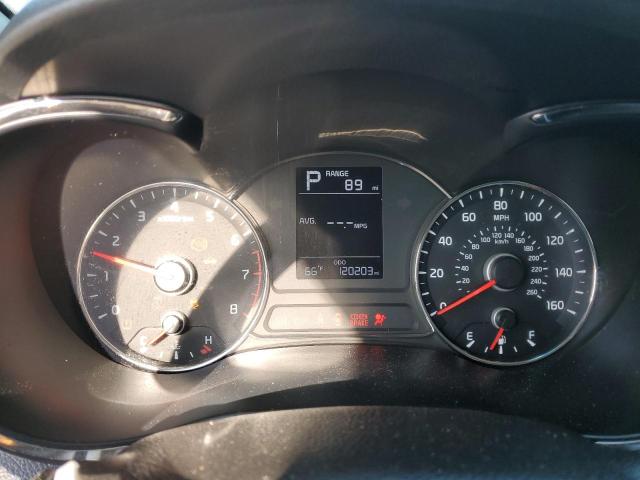 Photo 9 from auction – 2017 KIA FORTE LX with VIN 3KPFK4A7XHE015017
