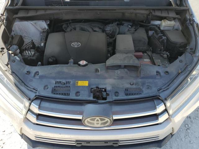Photo 12 from auction – 2017 TOYOTA HIGHLANDER with VIN 5TDYZRFH8HS233420