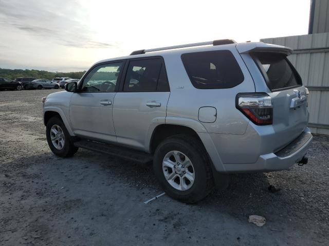 Photo 2 from auction – 2022 TOYOTA 4RUNNER SR with VIN JTEMU5JRXN6054616