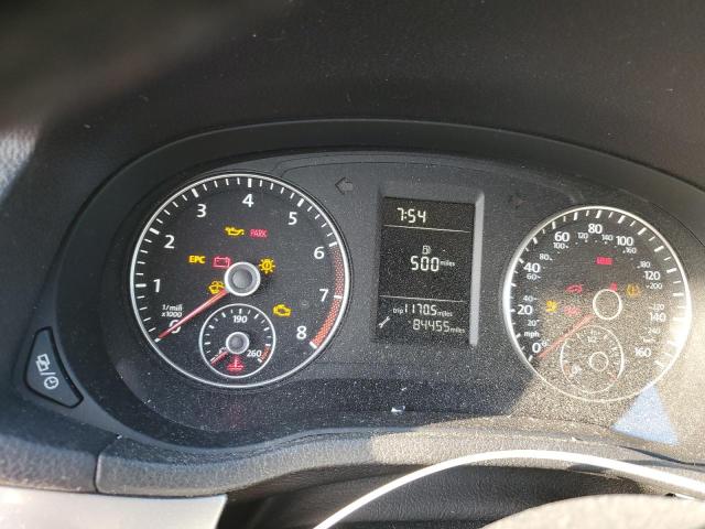 Photo 9 from auction – 2015 VOLKSWAGEN PASSAT S with VIN 1VWAS7A3XFC012354