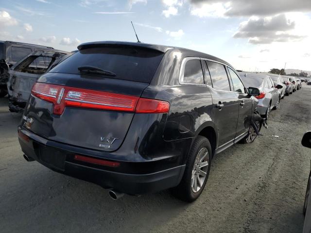 Photo 3 from auction – 2017 LINCOLN MKT with VIN 2LMHJ5NK6HBL01499