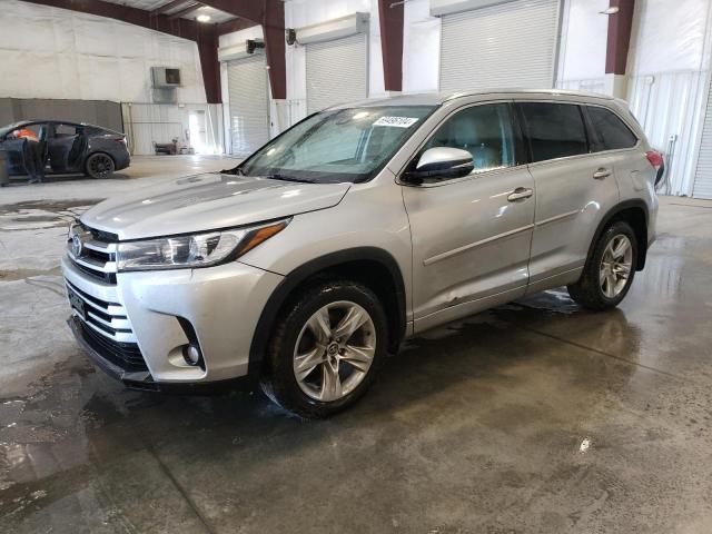 TOYOTA HIGHLANDER 2017 with VIN 5TDDZRFH7HS367382 - Photo from auction
