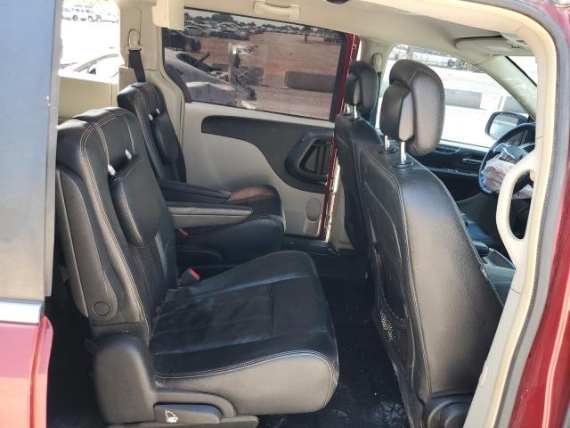 Photo 11 from auction – 2016 CHRYSLER TOWN & COU with VIN 2C4RC1BG9GR186569