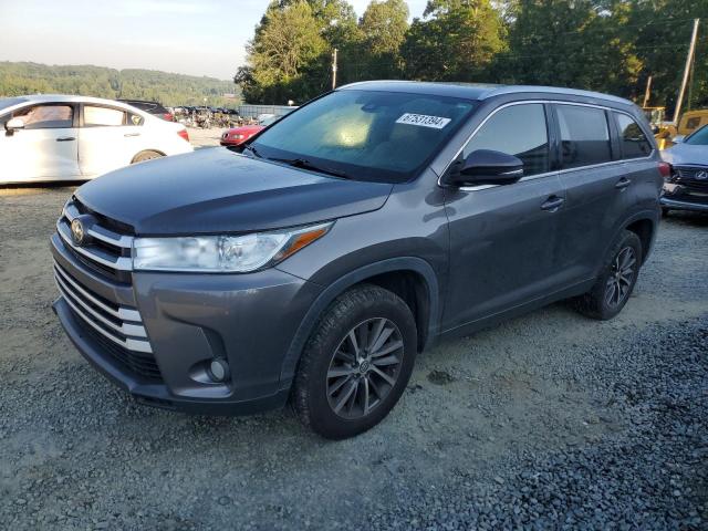 TOYOTA HIGHLANDER 2019 with VIN 5TDKZRFH0KS562867 - Photo from auction
