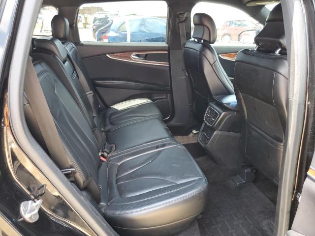 Photo 11 from auction – 2016 LINCOLN MKX RESERV with VIN 2LMTJ6LR9GBL88667