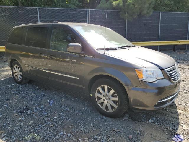 Photo 4 from auction – 2015 CHRYSLER TOWN & COU with VIN 2C4RC1BG0FR695593