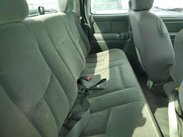 Photo 10 from auction – 2004 CHEVROLET SILVERADO with VIN 2GCEK19T041276207